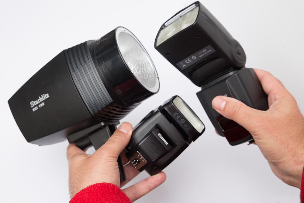 Varios tipos de flashes para fotografía