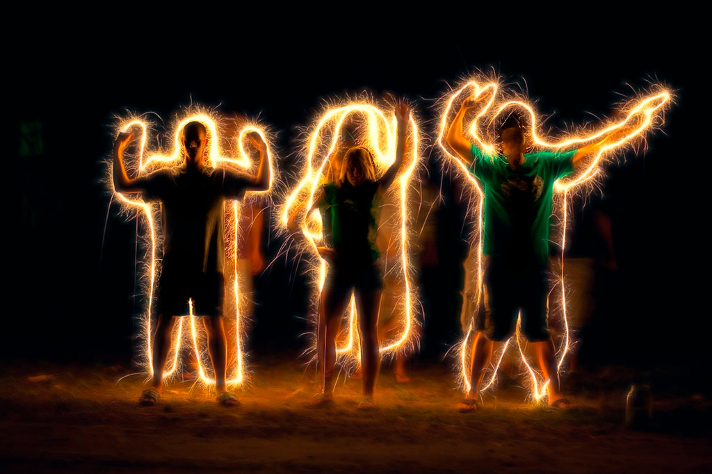 Foto light painting con bengalas