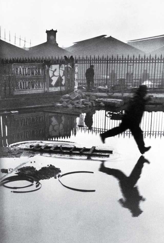 Cartier-Bresson: Plaza de Europa. Tras la estación de San Lázaro. París. Francia.